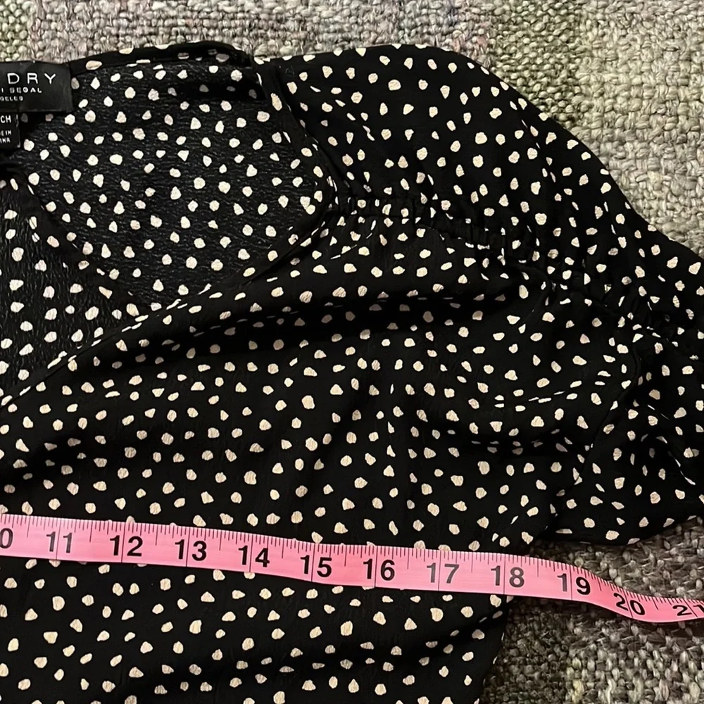 Laundry by Shelli Segal blouse‎